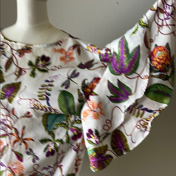 H&M Tops - H&M Multi-Colored Flutter Sleeve Blouse with Dragonflies Leaves Flowers  Size 4